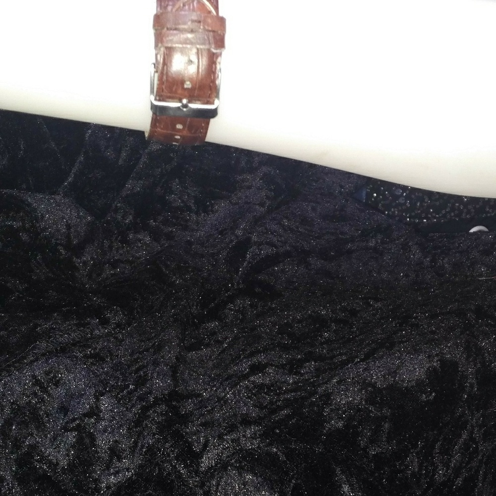 London Times Rectangular face watch - Picture 2 of 4